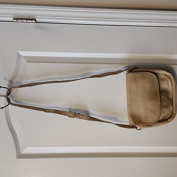 Coach Handbags - VINTAGE COACH HANDBAG